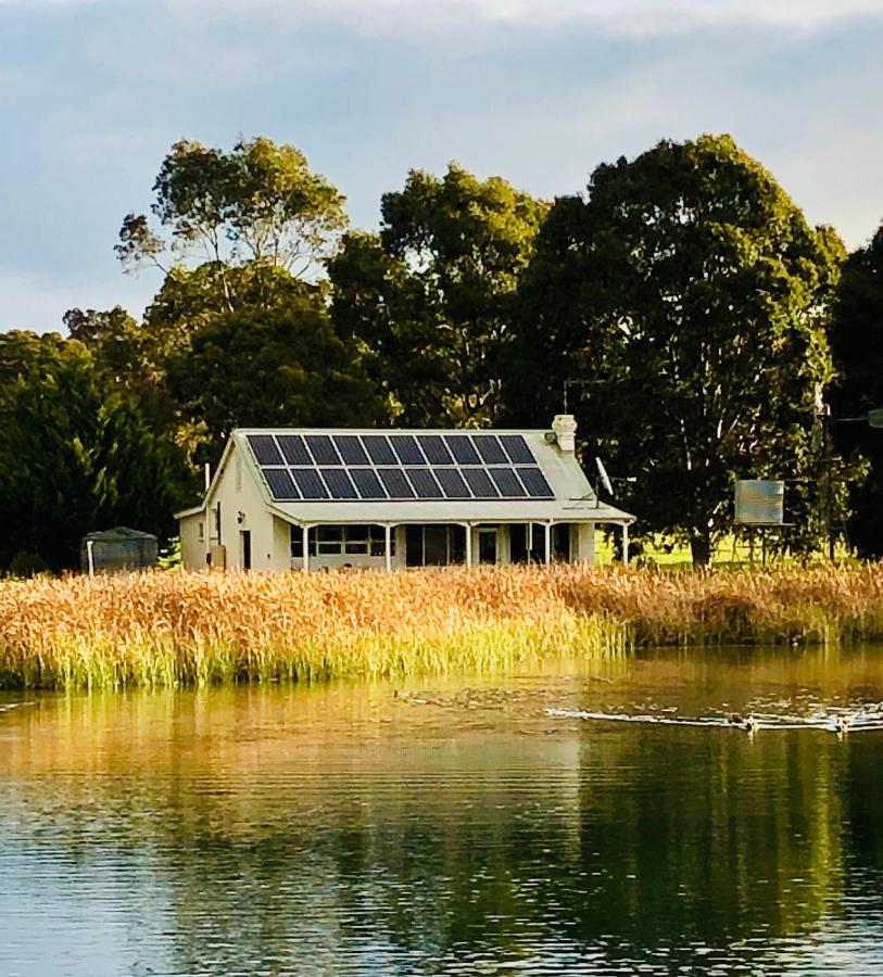 كيث The Lake House Retreat المظهر الخارجي الصورة