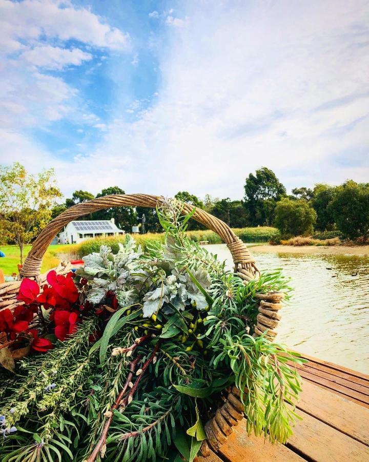 كيث The Lake House Retreat المظهر الخارجي الصورة